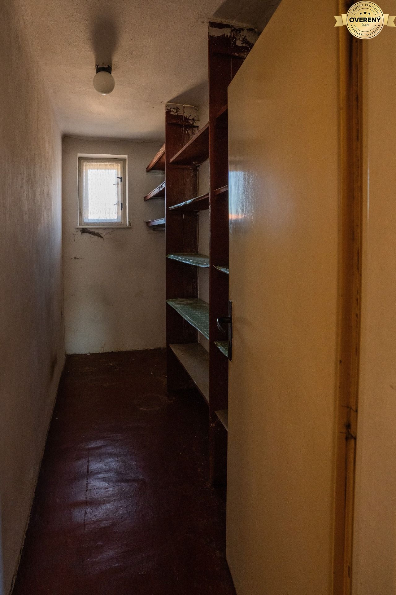 JUR06950.jpg